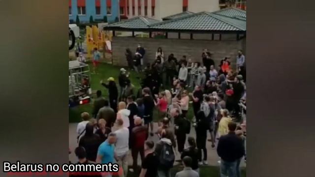 Республика Беларусь и весь ОМОН и МЧС занимается чисткой городов от флагов. смотреть онлайн