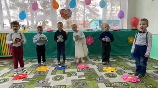 День Матери.Средняя группа "Солнышко".Песня "Мамочка,милая,мама моя" смотреть онлайн