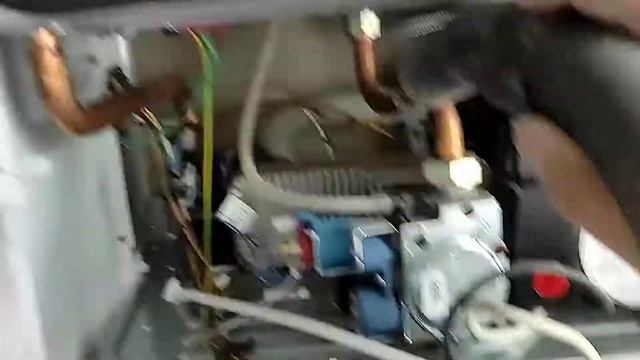 Чистим котёл Bosch 6000w от пыли после ремонта своими руками? смотреть онлайн