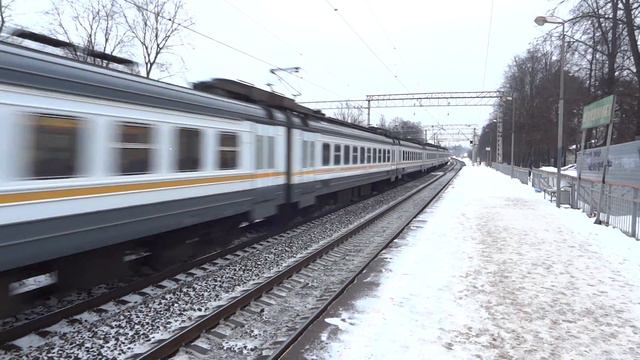 ЭД4М-0461 следует по перегону Кунцево-1-Одинцово смотреть онлайн