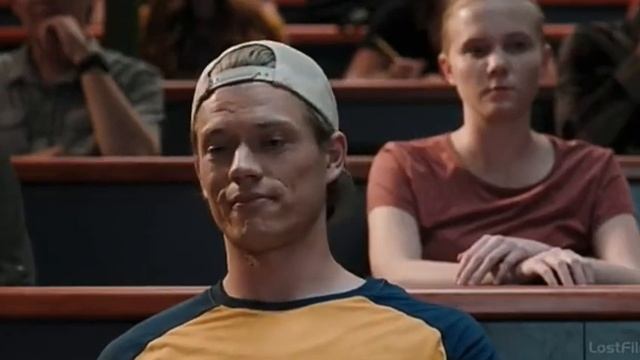 Новая преподавательница поставила на место наглого студента