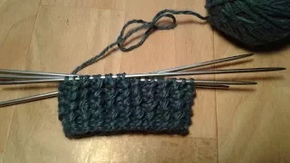 Объемная резинка спицами по кругу. Вяжем спицами. смотреть онлайн