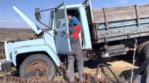 Как мы заводили ГАЗ 3307, который простоял много лет). Присутствует не нормативная лексика!)