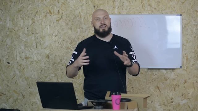 КОМПОНЕНТНАЯ или КОАКСИАЛЬНАЯ? Какую акустику выбрать! смотреть онлайн