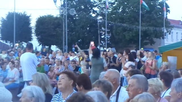 Татьяна Чубарова шансон на закритие 10 го вишневого фестиваля 2022 г Глубокое смотреть онлайн