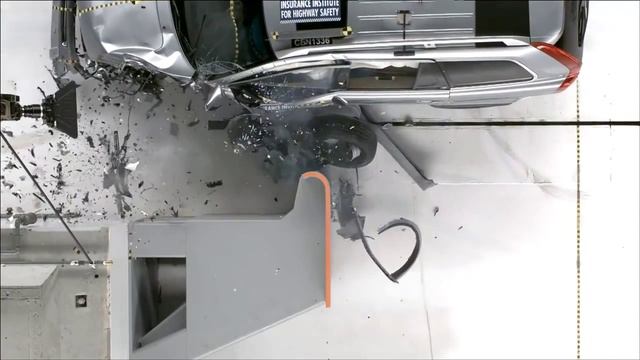 краш тест Volvo XC90 2014 Volvo XC90 small overlap IIHS crash test смотреть онлайн