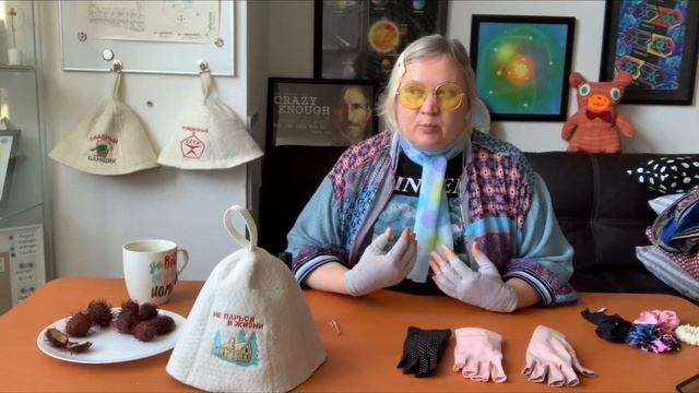 Можно мне морские гребешки побелее? Пронесло, подумал Штирлиц, в следующий раз куплю серeнькие... смотреть онлайн