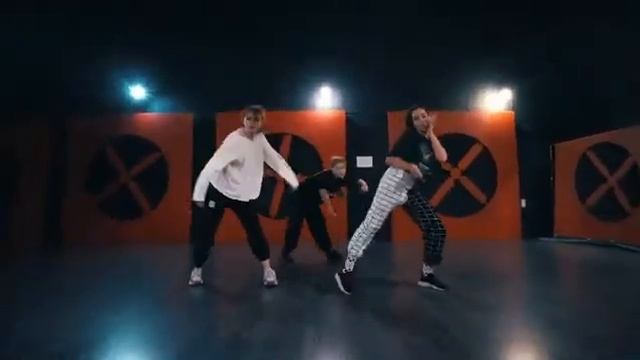 Big Babe Tape - ERRDAY/ CHOREOGRAPHY BY ALEKSEY FLY смотреть онлайн