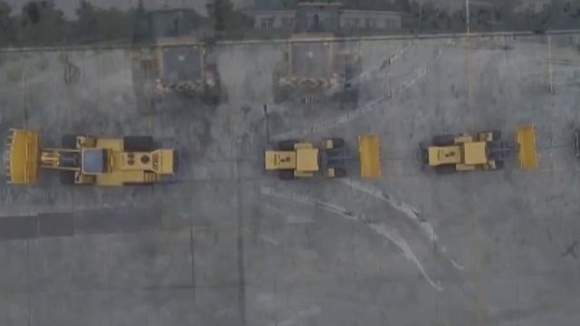 Самые ОГРОМНЫЕ карьерные ПОГРУЗЧИКИ! САМЫЙ быстрый ПОГРУЗЧИК смотреть онлайн