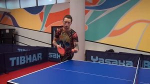 ДВЕ ПОДАЧИ С ВЕРХНИМ ВРАЩЕНИЕМ (совместно с Александром Сазоновым)