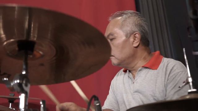 Hongkitong woman Rolling Stone Cover @Studiomusik33Cimahi Live recording Studio смотреть онлайн