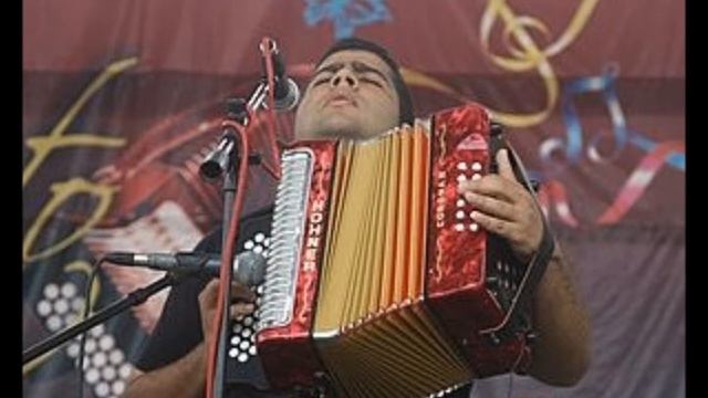 Los tocaimeros (La trampa), Leandro Díaz. En el acordeón de Jaime Dangond y la voz de Ivo Díaz смотреть онлайн