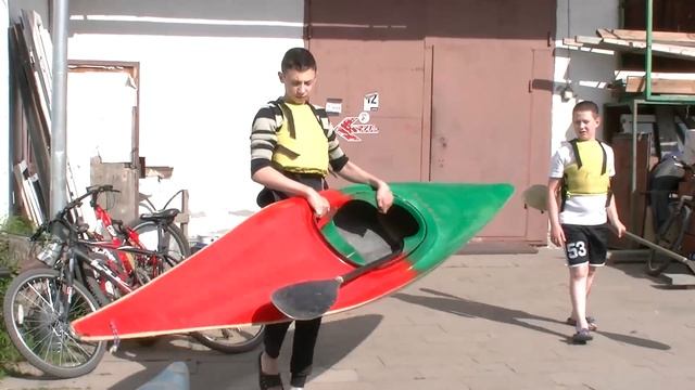 Видеосюжет: "В гостях у клуба "Каяк" смотреть онлайн