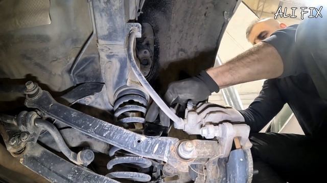 замена заднего амортизатора и опоры стойки hyundai tucson #подвеска #ходовая #автосервис #ремонтавт смотреть онлайн