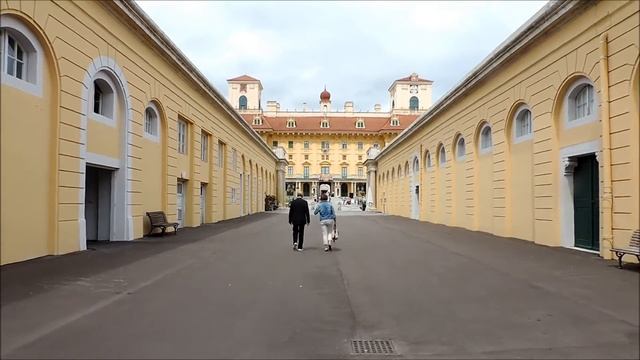 Österreich.  Schloss Esterházy.Eisenstadt, Austria.  Идем во дворец Эстерхази