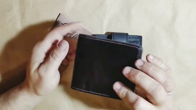 Кошелек из кожи, итоги через год смотреть онлайн