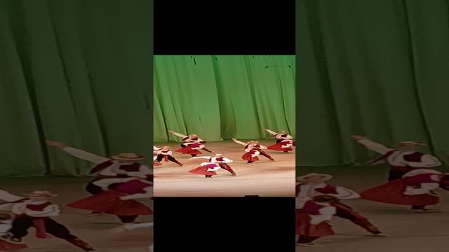 Сербский танец.Ансамбль народного танца имени Моисеева. смотреть онлайн
