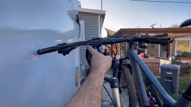 Brand new camper upgrades! Rear bike storage. 2022 Cherokee Greywolf 18rr смотреть онлайн