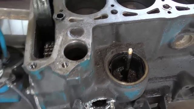 Часть 1 . Двигатель очень сильно стучит . смотреть онлайн