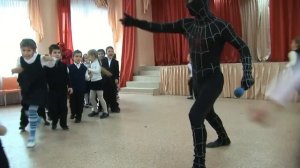 Черный и Красный Человек-паук в гостях у Дани