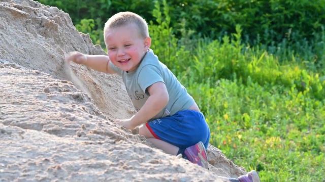 Семья САПЛЕВЫХ Участники областного этапа ВЛАСТЕЛИН СЕЛА 2023 смотреть онлайн