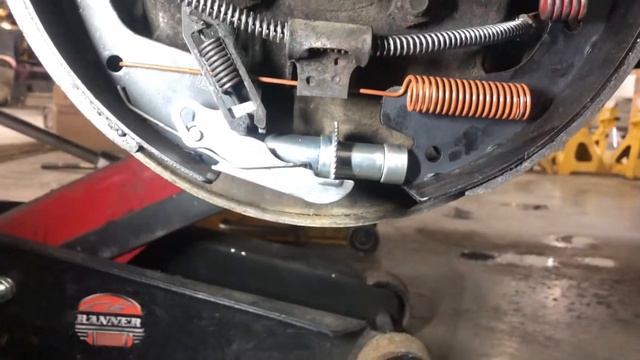 HOW TO: Get brake drum on new brake shoes / 3 tricks EASY WAY смотреть онлайн