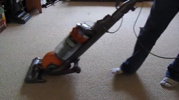 2009 Dyson DC25 All Floors Ball Bagless Upright Vacuum Cleaner