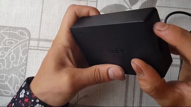 Зарядное устройство AUKEY PA-T11 смотреть онлайн