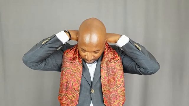 How to Tie an Ascot | How to Wear an Ascot смотреть онлайн