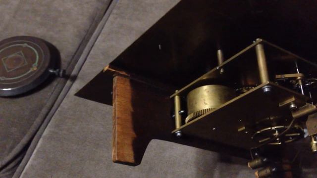 Ремонтирую настенные часы Павел Буре , начало смотреть онлайн