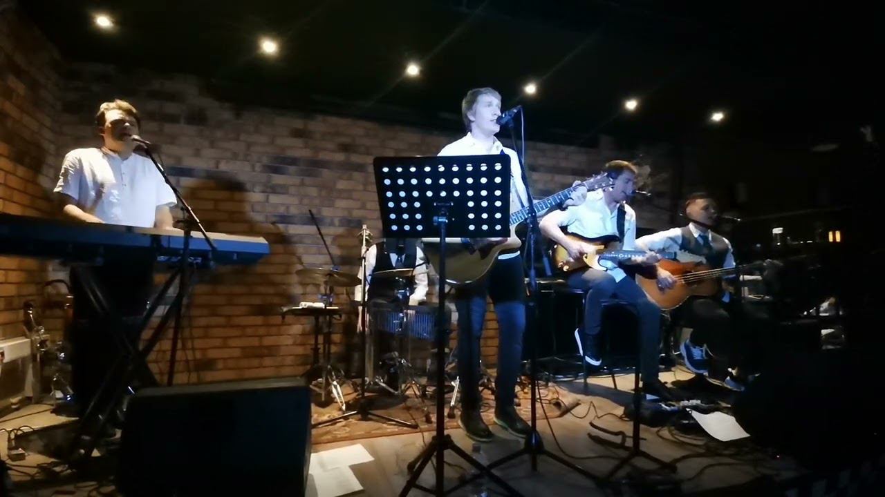 Алексей Хомчик и группа Ирония судьбы Хрустальный господин Со мною вот сто происходит Nightwalker смотреть онлайн