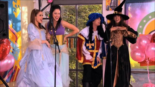 Violetta - Algo Suena En Mi (EngSubs) смотреть онлайн