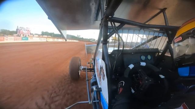 The Speed Gremlin Reveals Itself- Speedweek Night 2 Dirt Track Sprint Car Racing смотреть онлайн