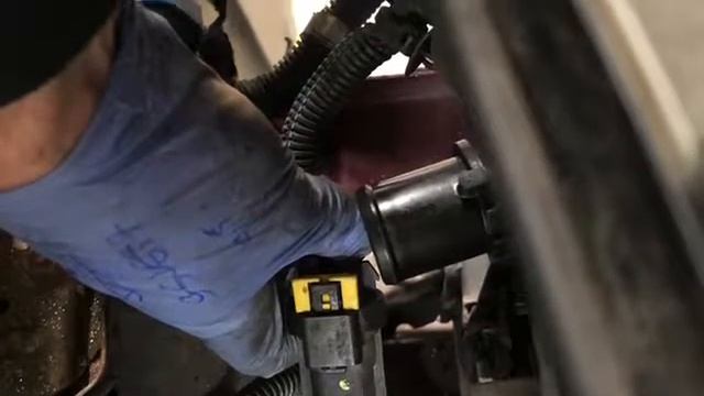 Ford ka radiator removal. How to replace ka coolant radiator. смотреть онлайн