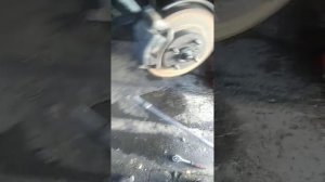 Как снять противотуманку на Джили М. К.