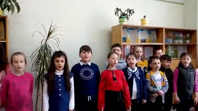 Сл. і муз. Наталії Май. Весняний вальс. Зі святом, любі матусі! Вас вітають учні 4-Б класу. смотреть онлайн