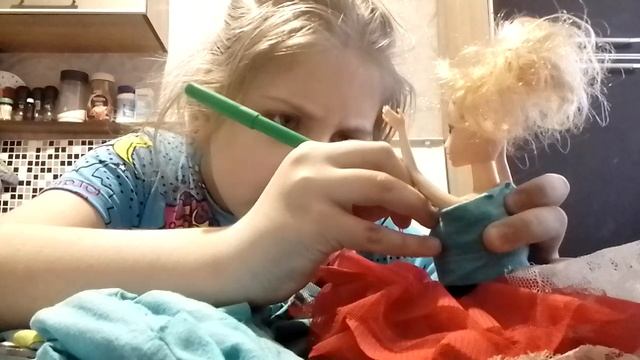 Шью наряд для куклы 1 часть смотреть онлайн