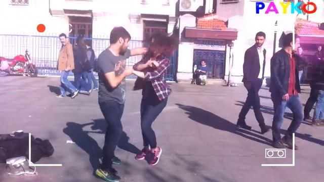 Despacito Live-Street Dancers-Amazing Voice  HD