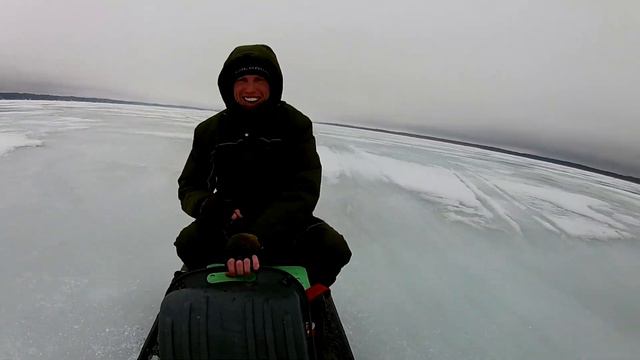 Веселые покатушки в поисках плотвы. смотреть онлайн