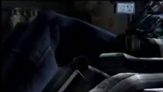 Resident Evil 4 Ashley “saves” Leon смотреть онлайн