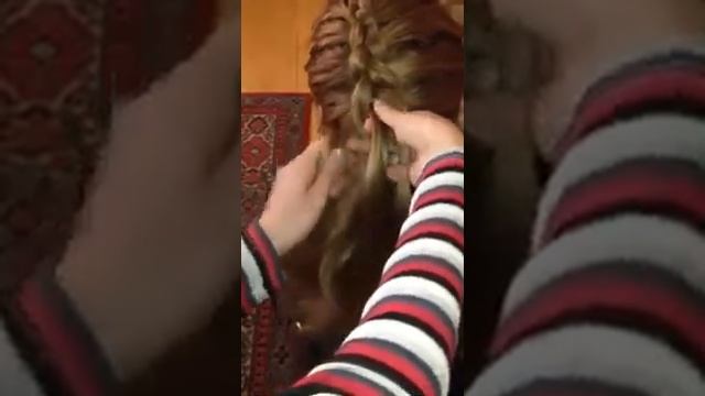 Делаем косу наоборот смотреть онлайн
