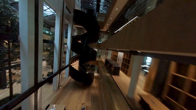 FPV Drone Pilot's Dream Location - Dyson Global HQ - Former St James Power Station. смотреть онлайн