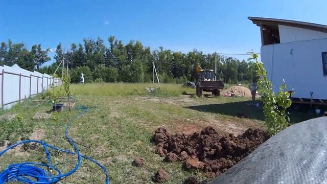 130 день (11 июня 2019 г) Работает трактор. смотреть онлайн