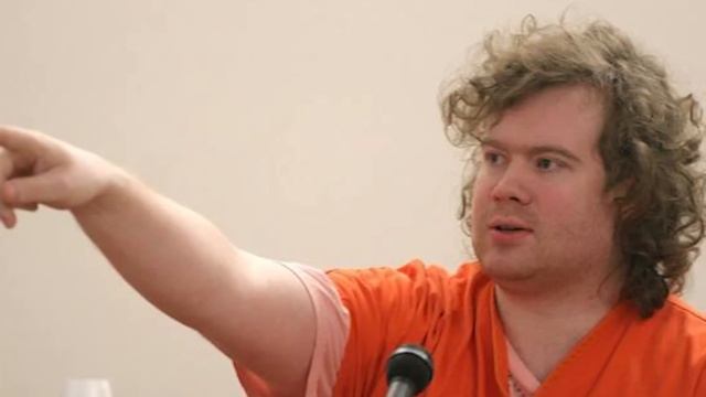 Она решила «убрать» маму смотреть онлайн