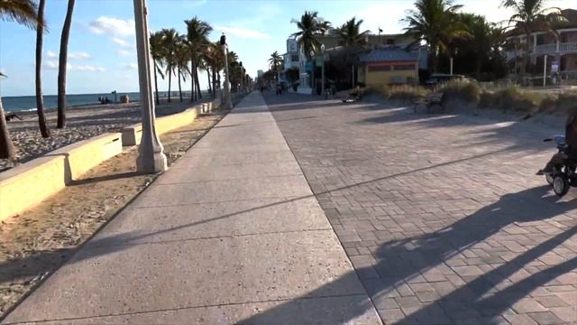 VLOG#2 ЖИЗНЬ В МАЙАМИ, СЛОМАЛСЯ ВЕЛИК, КУПАЕМСЯ В ОКЕАНЕ #miami #student #travel