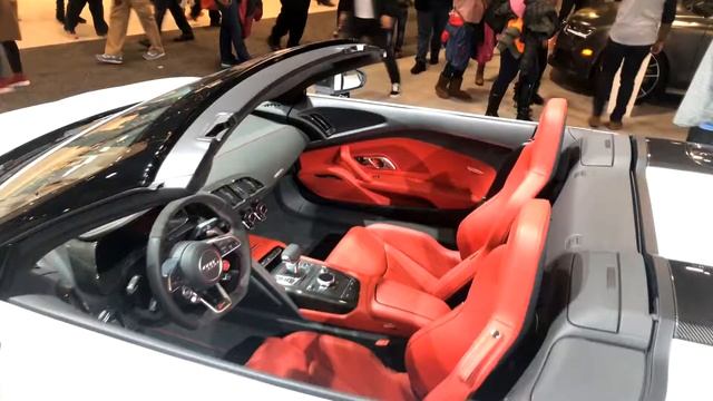 Matte White 2018 Audi R8 Spyder V10 Plus Walkaround смотреть онлайн