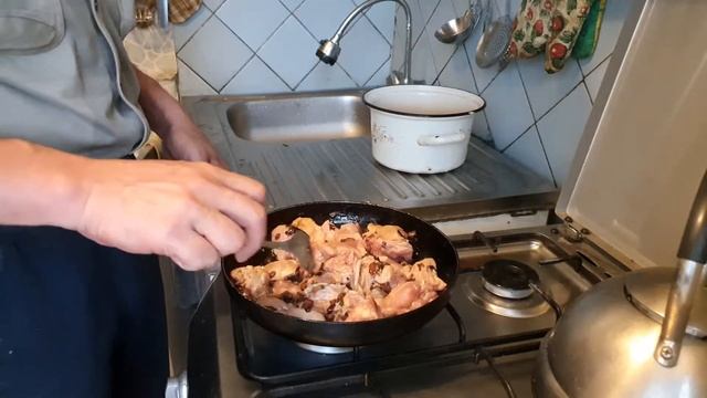 Готовлю макароны с окорочками 3