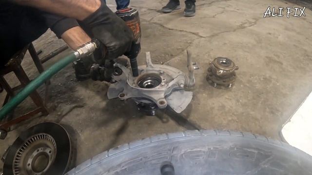 замена подшипника ступицы переднего колеса kia sorento 2019 ...для kia sorento 2016-2020 смотреть онлайн