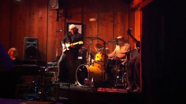 Catalina Club w/Simpsons смотреть онлайн