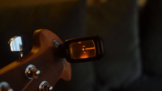 Fishman FT-2 Tuner - THE BEST CLIP ON TUNER?? - Demo / Review смотреть онлайн